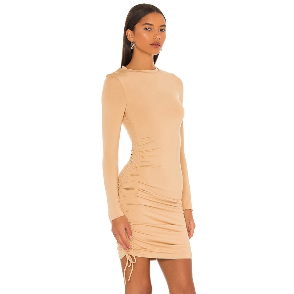 NWT superdown Lindsey Ruched Side Dress in Nude